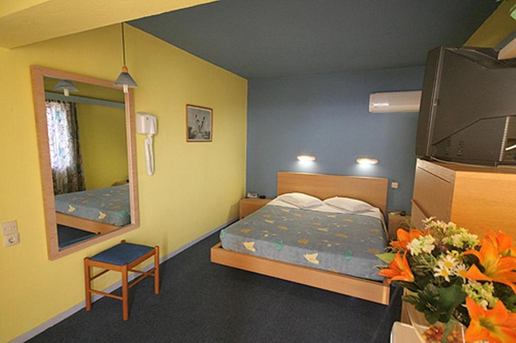 Phaedra Hotel Rhodes City Екстер'єр фото
